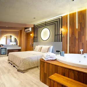  Otel & (adults Only)